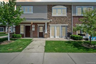 5662 Arbor Chase Drive, Ann Arbor, MI 48103