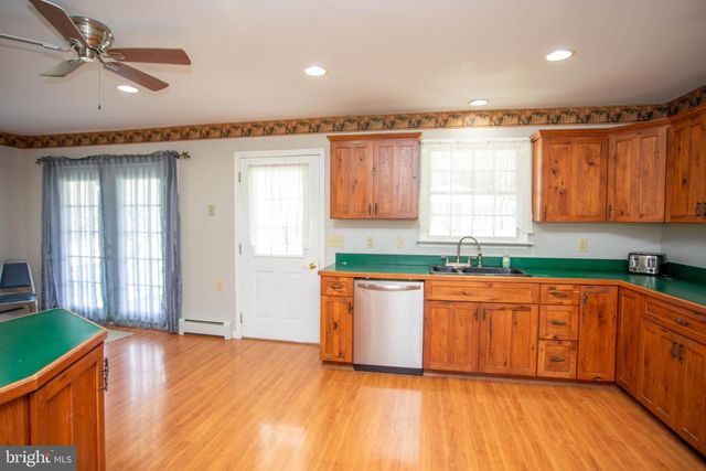 161 COYOTE RUN RD, Mathias, WV 26812