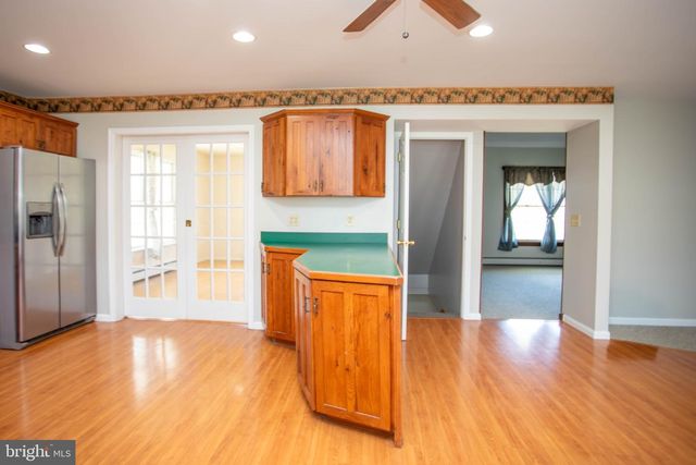 161 COYOTE RUN RD, Mathias, WV 26812