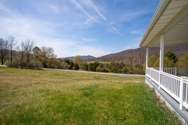 161 COYOTE RUN RD, Mathias, WV 26812