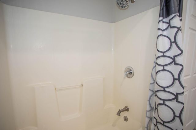 161 COYOTE RUN RD, Mathias, WV 26812