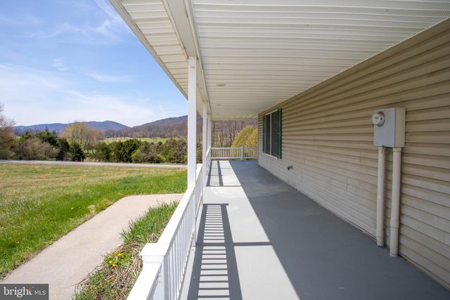 161 COYOTE RUN RD, Mathias, WV 26812