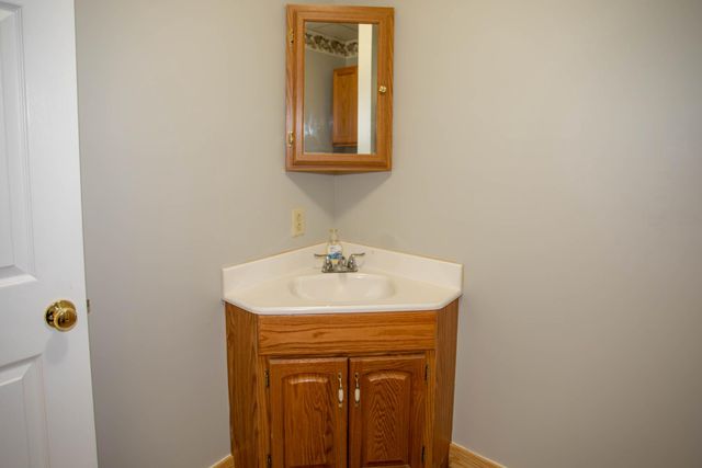 161 COYOTE RUN RD, Mathias, WV 26812