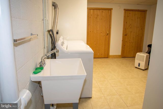 161 COYOTE RUN RD, Mathias, WV 26812