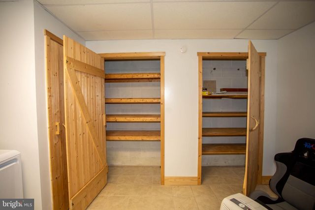 161 COYOTE RUN RD, Mathias, WV 26812
