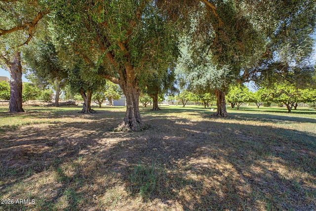 43455 N JACKRABBIT Road, San Tan Valley, AZ 85140
