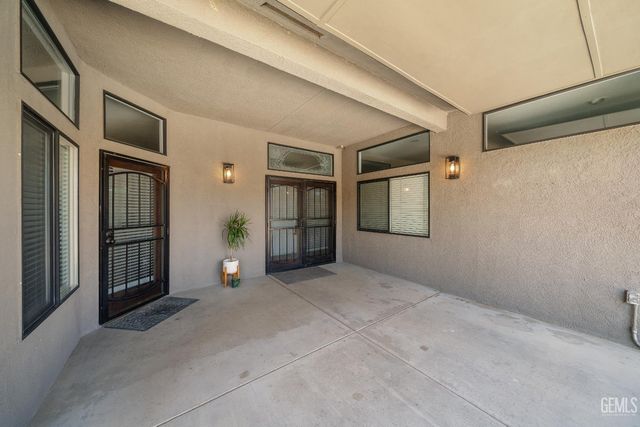 15502 Clarisse Street, Bakersfield, CA 93314