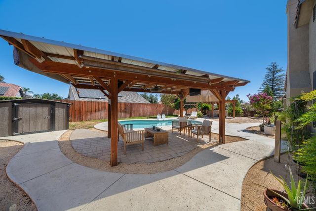 15502 Clarisse Street, Bakersfield, CA 93314