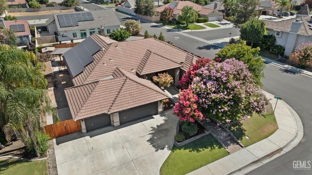 15502 Clarisse Street, Bakersfield, CA 93314