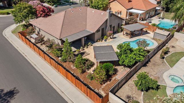 15502 Clarisse Street, Bakersfield, CA 93314