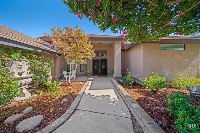 15502 Clarisse Street, Bakersfield, CA 93314