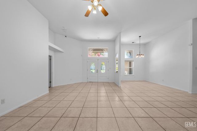 15502 Clarisse Street, Bakersfield, CA 93314
