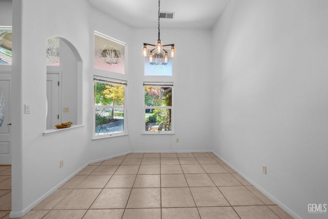 15502 Clarisse Street, Bakersfield, CA 93314