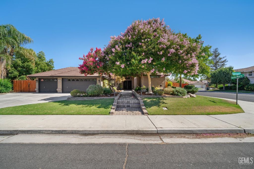 15502 Clarisse Street, Bakersfield, CA 93314