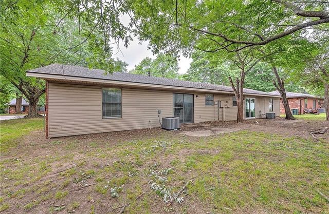 2732 & 2734 N Sierra Avenue, Fayetteville, AR 72703