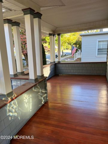 147 Bridge Avenue B, Red Bank, NJ 07701