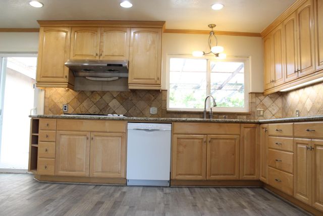 681 Taylor, Lodi, CA 95242