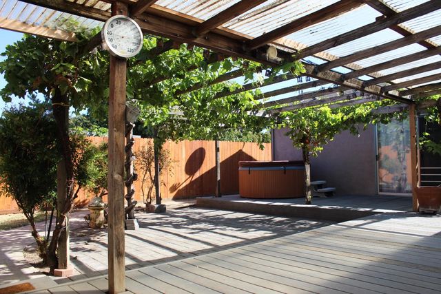 681 Taylor, Lodi, CA 95242