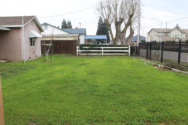 681 Taylor, Lodi, CA 95242