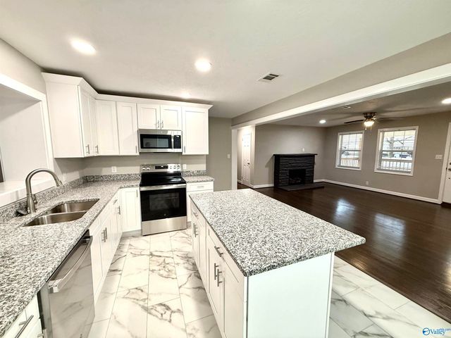 412 Paxton Avenue, Glencoe, AL 35905