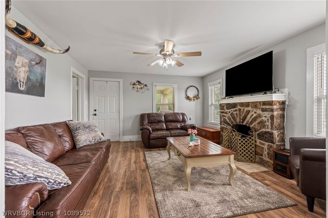 21701 HIGHWAY 71 S, Greenwood, AR 72936