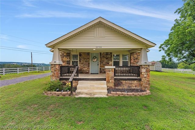 21701 HIGHWAY 71 S, Greenwood, AR 72936