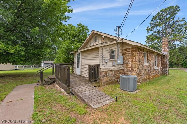 21701 HIGHWAY 71 S, Greenwood, AR 72936