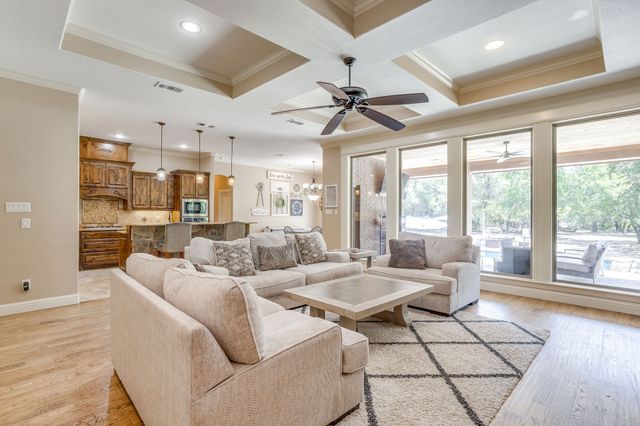 391 Sandpiper Drive, Weatherford, TX 76088