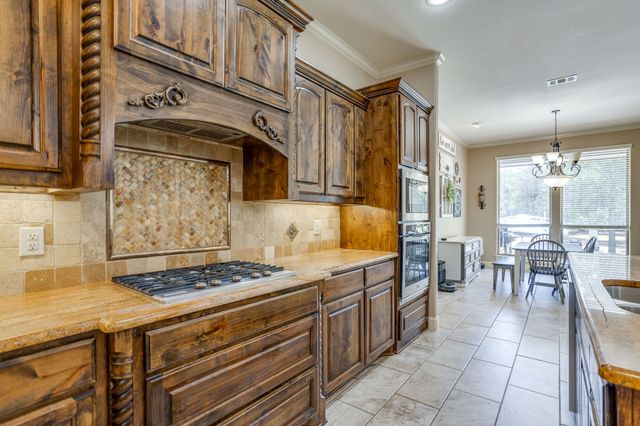 391 Sandpiper Drive, Weatherford, TX 76088
