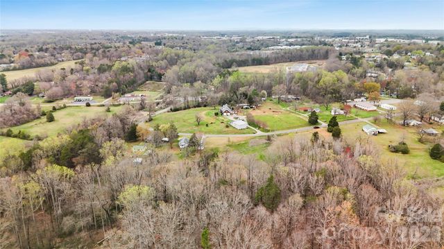 2551 Bristol Road, Statesville, NC 28677