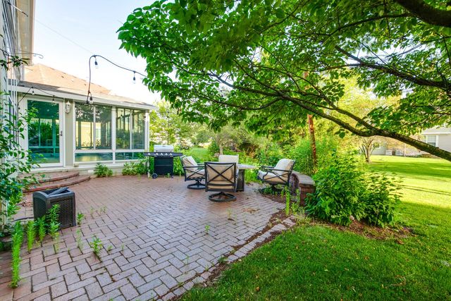 332 colonial Drive, Vernon Hills, IL 60061