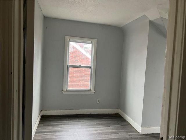 20008 Spencer Street, Detroit, MI 48234