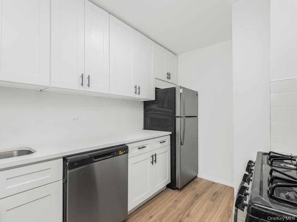 3363 Sedgwick Avenue 4L, Bronx, NY 10463 — photo 2