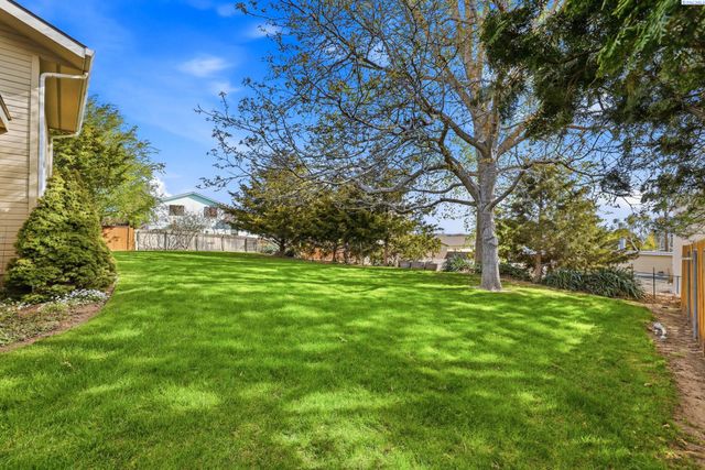 1338 Adair Drive, Richland, WA 99352