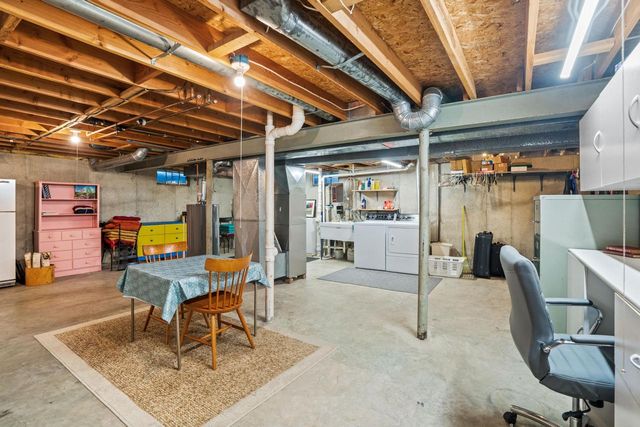 2728 Stonebridge DRIVE, Racine, WI 53404