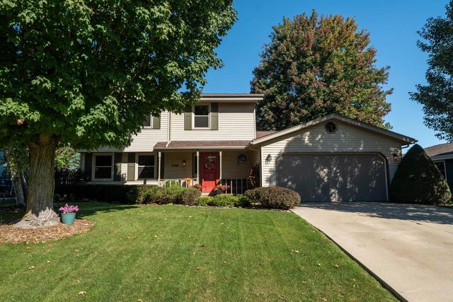 2728 Stonebridge DRIVE, Racine, WI 53404
