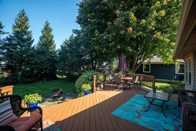 2728 Stonebridge DRIVE, Racine, WI 53404