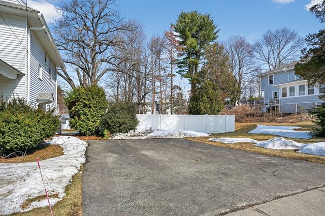 112 Shawmut Avenue, Marlborough, MA 01752