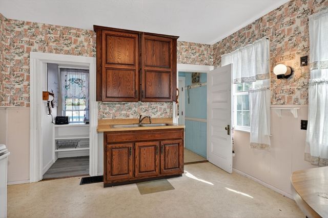 112 Shawmut Avenue, Marlborough, MA 01752