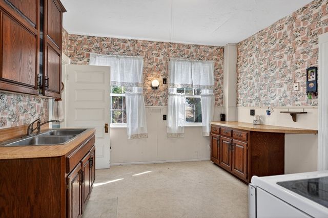 112 Shawmut Avenue, Marlborough, MA 01752