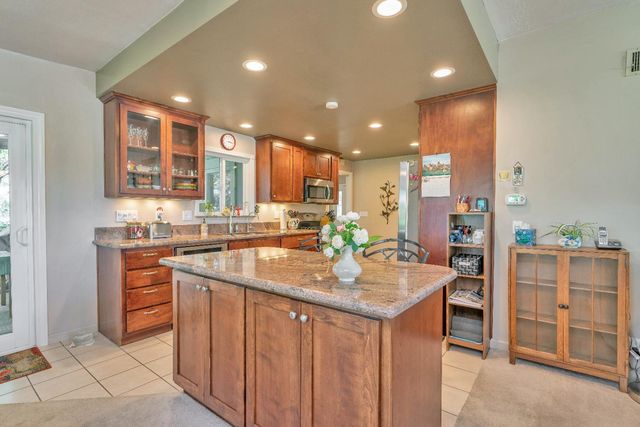 3350 La Vista Dr, Placerville, CA 95667
