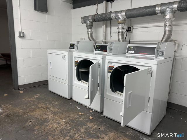 51-71 Park Avenue OM8, Danbury, CT 06810