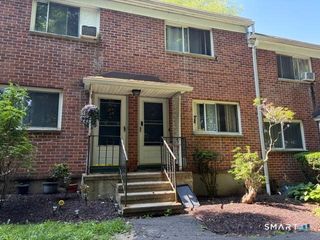 51-71 Park Avenue OM8, Danbury, CT 06810