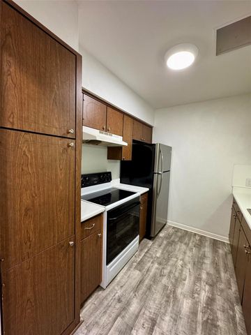 2701 Bellefontaine Street D, Houston, TX 77025