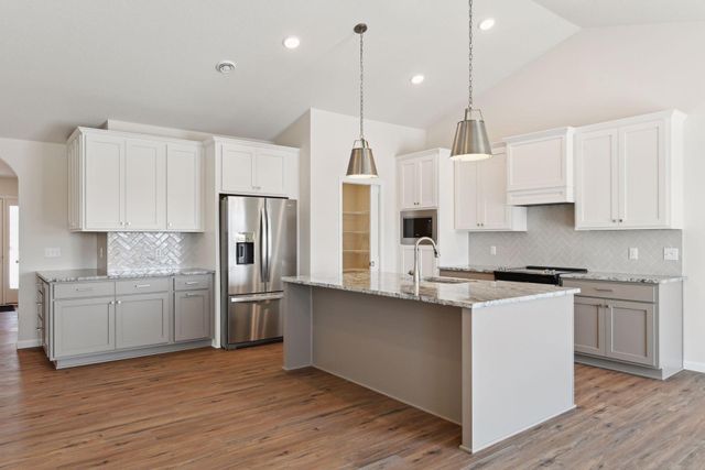 1401 Mallard Lane, Belle Plaine, MN 56011