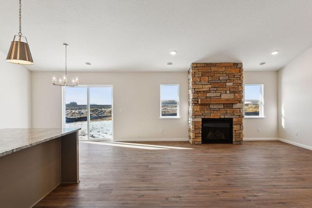1401 Mallard Lane, Belle Plaine, MN 56011