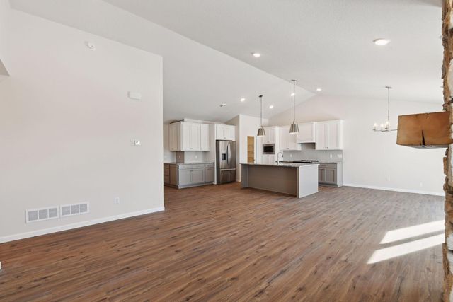1401 Mallard Lane, Belle Plaine, MN 56011
