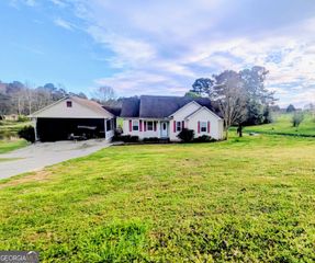 327 Lovebridge Road SE, Calhoun, GA 30701