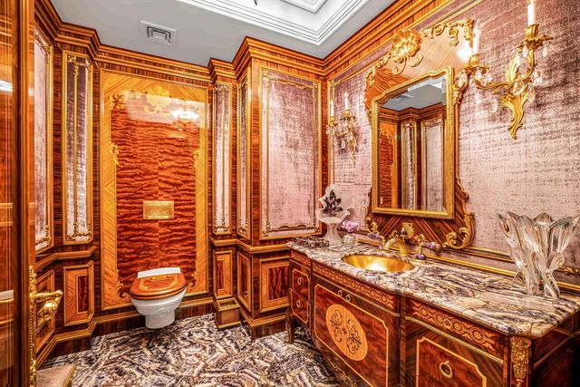 721 5TH Avenue 63AB, New York City, NY 10022