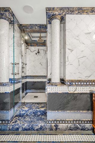 721 5TH Avenue 63AB, New York City, NY 10022